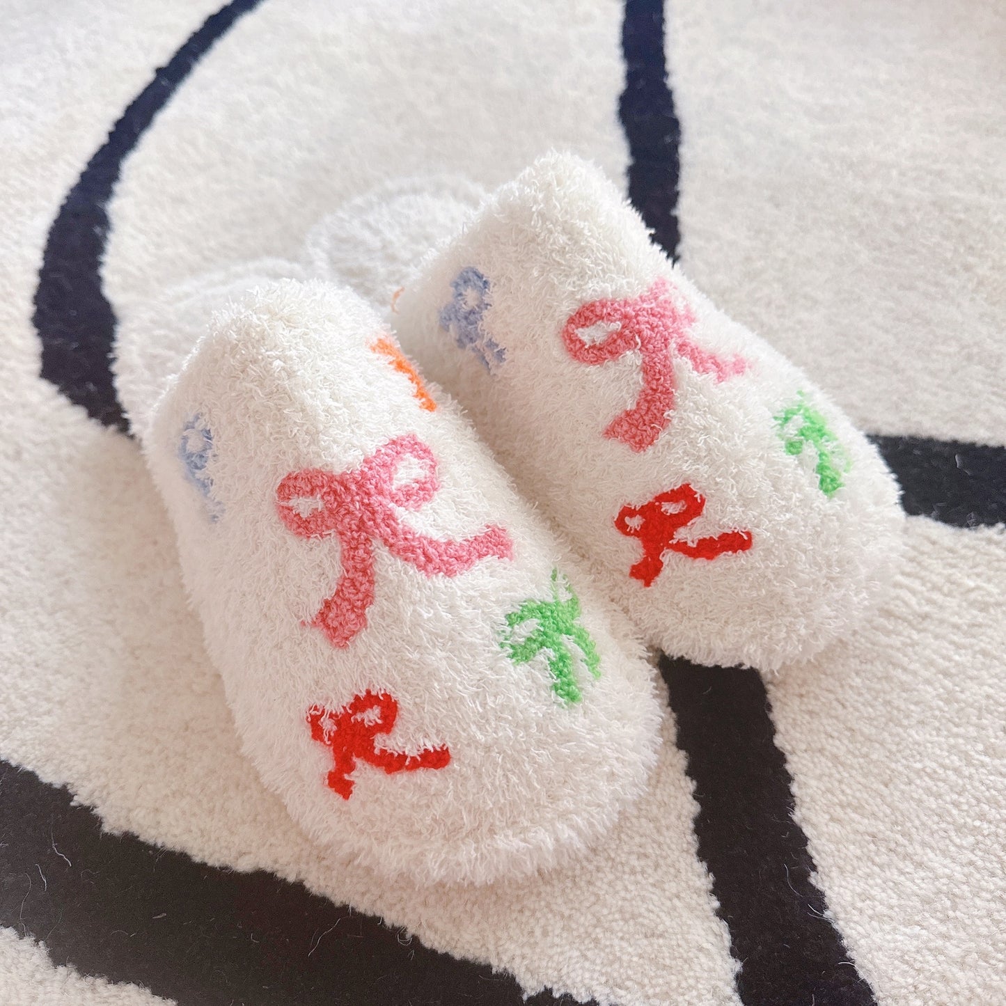 Multicolor Cozy Bow Slippers