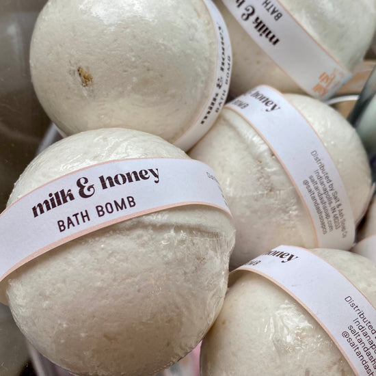 Milk & Honey Bath Bomb