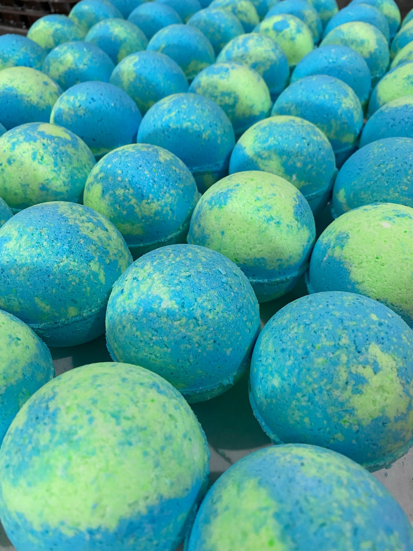 Alien Invasion Toy Bath Bomb - Green Apple