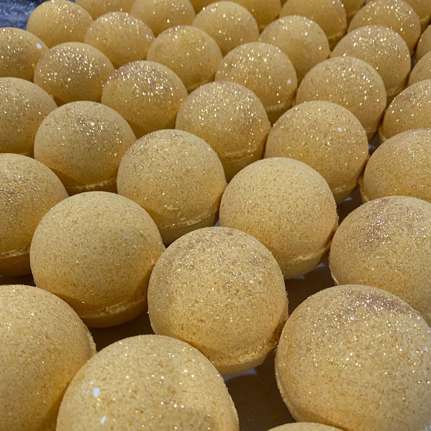 Pirate Treasure Toy Bath Bomb - Honey, Toffee & Warm Musk